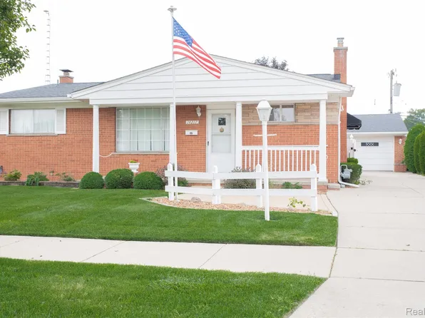 14217 Huntington St, Riverview, MI 48193