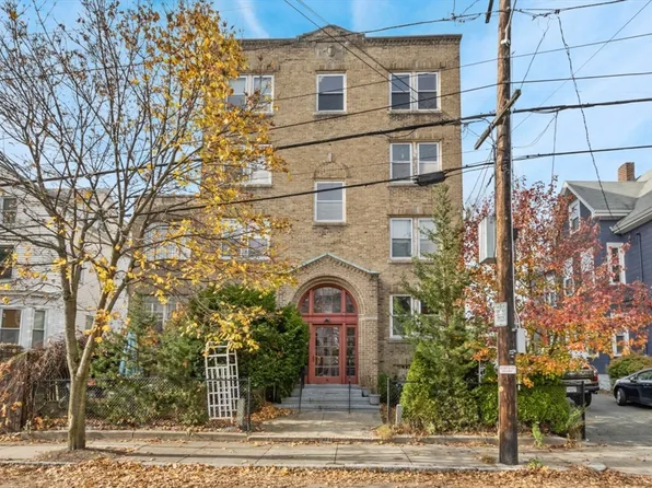 48 Tremont St, Malden, MA 02148