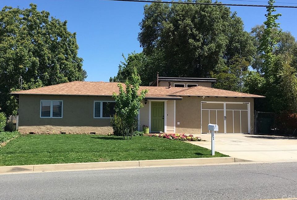 1st image of 164 E Avenue L