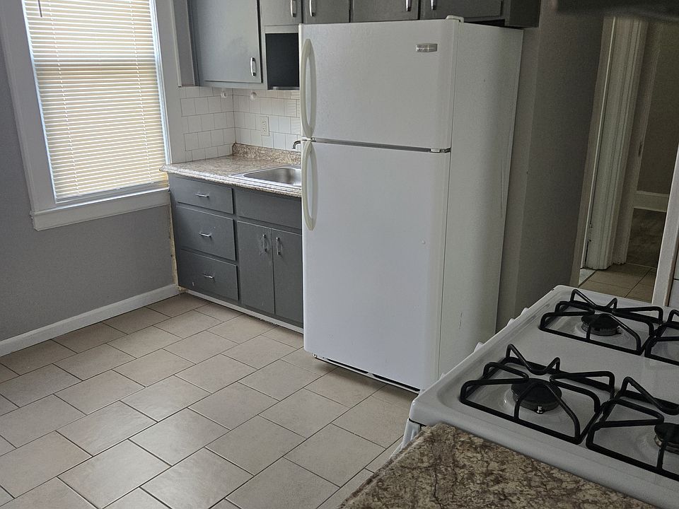 1st image of 204 W 16th St Floor 2