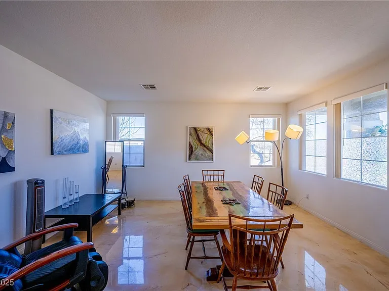 359 Hoskins Ct — Photo 30