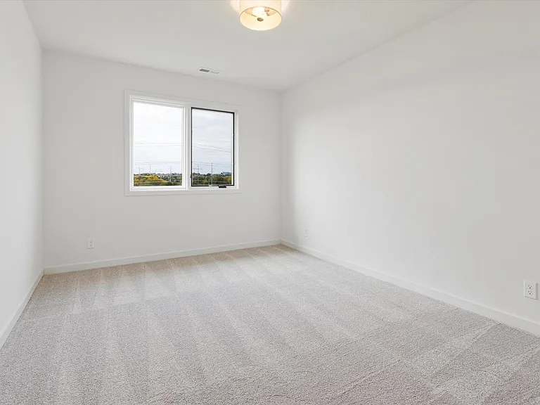 18525 Patrick Ave — Photo 25