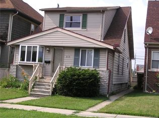 840 Superior Blvd APT 2, Wyandotte, MI 48192
