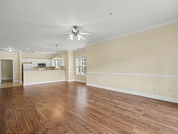 4th image of 4803 Bovardia Pl. #4-101