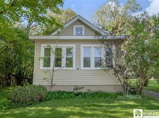 88 Summit Ave, Orchard Park, NY 14127