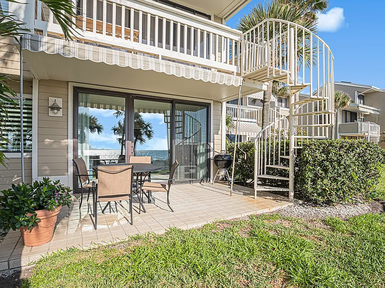 2000 Gulf Blvd #3 — Photo 3