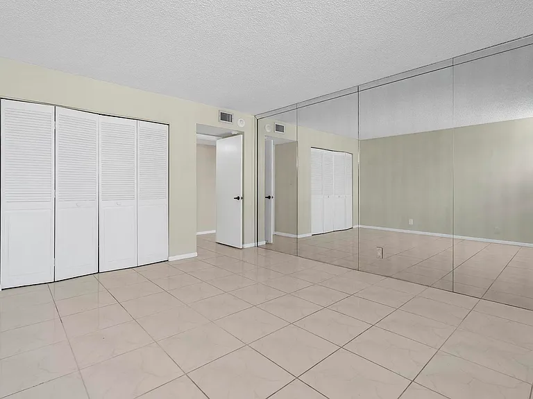 5000 N Ocean Blvd #1102 — Photo 10