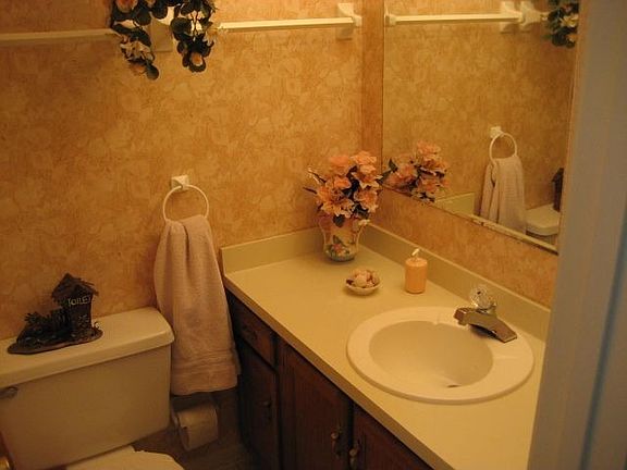 4th image of 153 SE Mojave Way