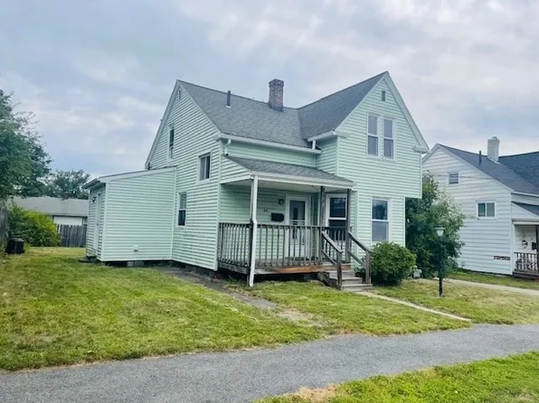 18 Dell Ave, Worcester, MA 01604