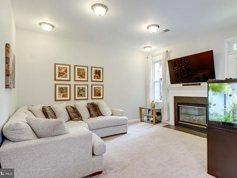 6485 Sutcliffe Dr — Photo 53