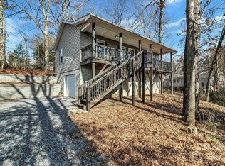 10 Harrisland Dr, Asheville, NC 28806