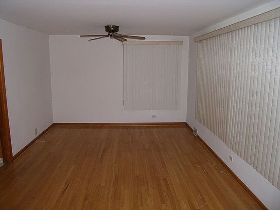 2nd image of 9721 Dickens Ave