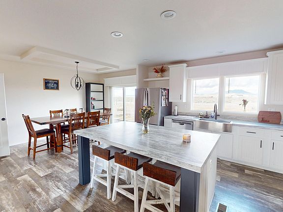 2nd image of 155 Misty Ct