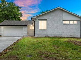 5769 E 26th Pl, Tulsa, OK 74114