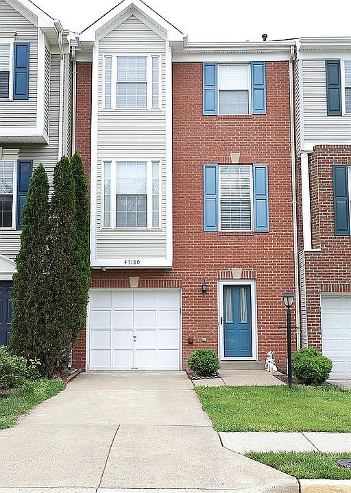 1st image of 43180 Lawnsberry Sq