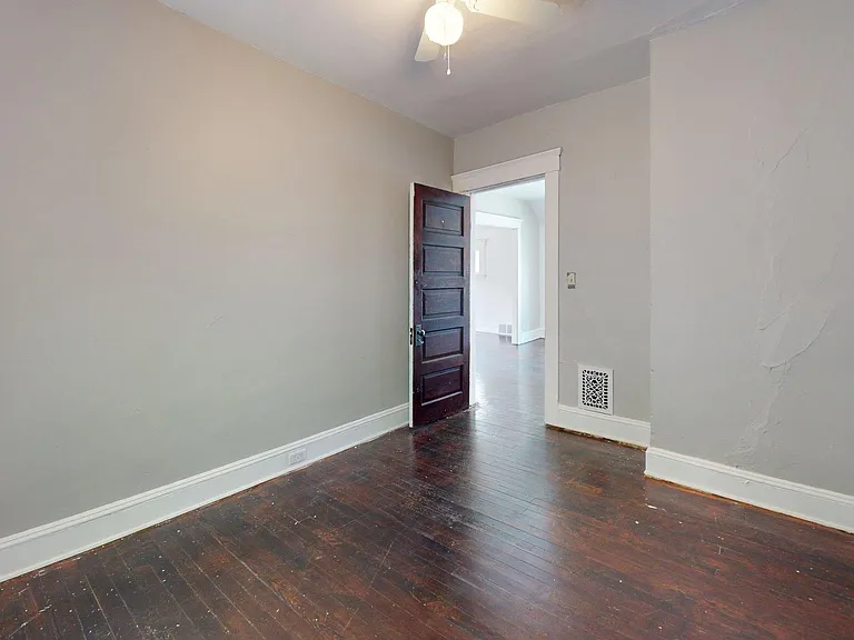 3865 W 16th St — Photo 12