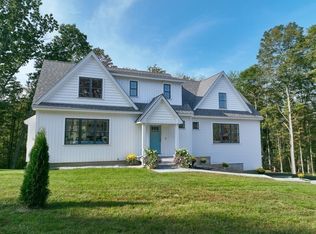 64 Bridge St, West Newbury, MA 01985