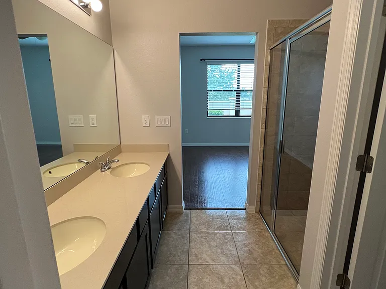 2400 Seven Oaks Dr — Photo 14