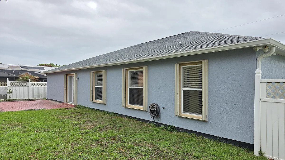 Building Photo - 6448 NW Colgate St