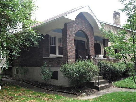 2nd image of 2222 Highland Ave