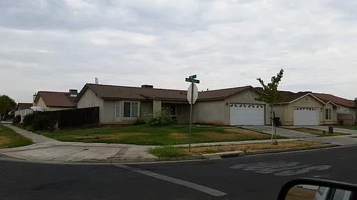 593 Saint Teressa St photo 1