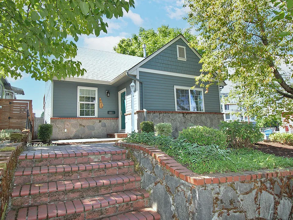 4419 N Albina Ave