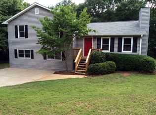 406 Johnson Dr, Braselton, GA 30517