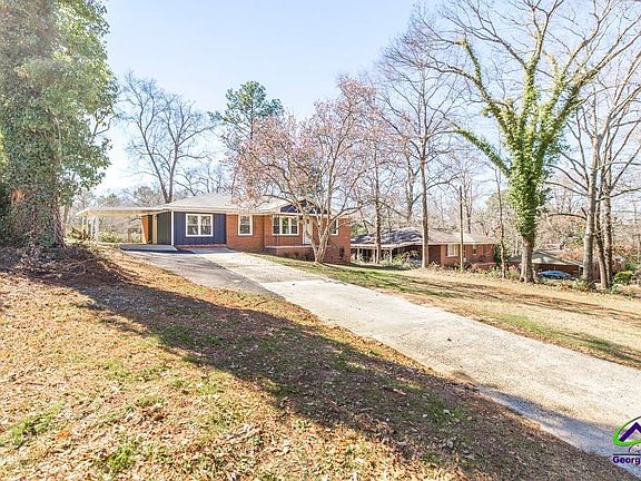 2nd image of 103 Spring St