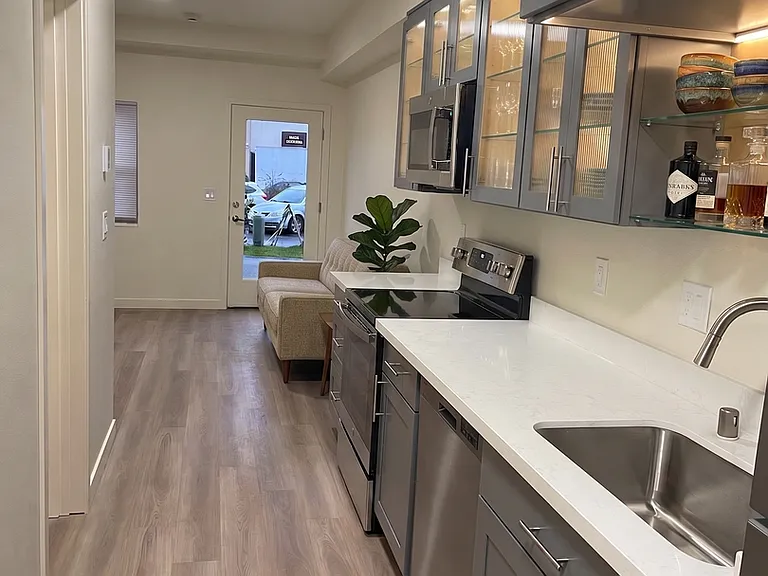 Minor Tower Apartments - Located in Eastlake — Photo 77