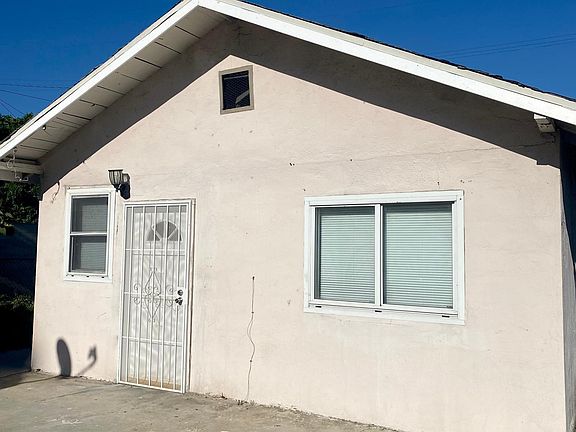 5th image of 1109 S Bon View Ave Unit B