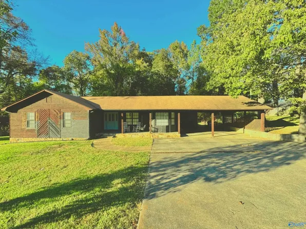 2218 Peach Orchard Rd NW, Hartselle, AL 35640