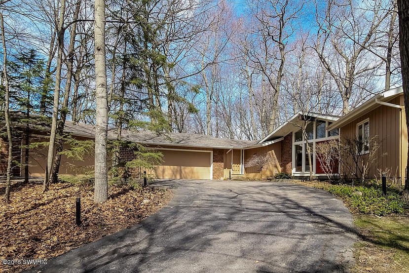 1st image of 1610 Kitzbuhl Ct SE