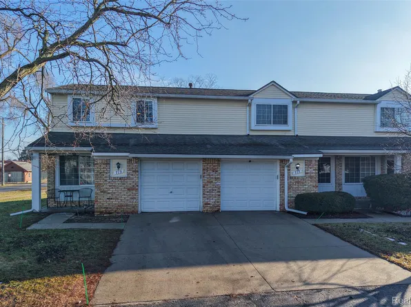 715 Cape Cod #1, South Lyon, MI 48178