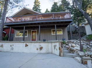 24993 Faulhorn Dr, Crestline, CA 92325