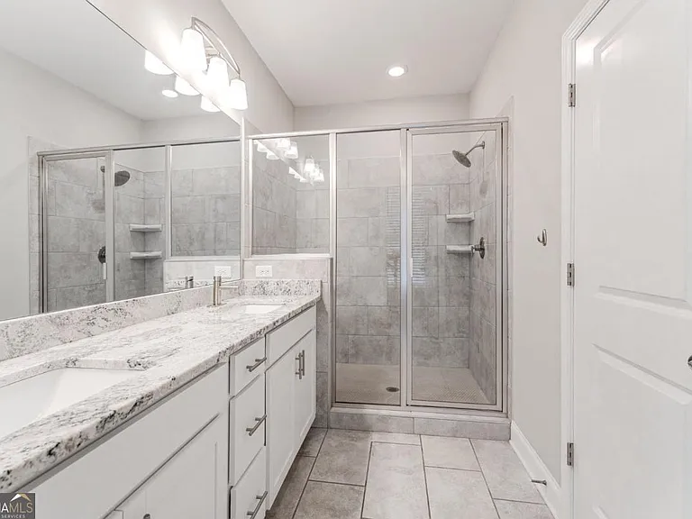 5051 Pinckney Ln — Photo 44