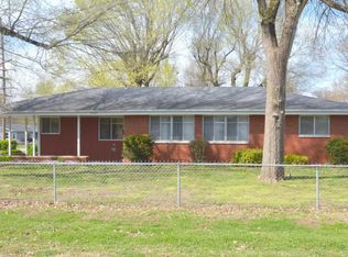 2943 E Walnut St, Springfield, MO 65802