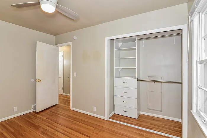 5115 Vincent Ave N — Photo 13