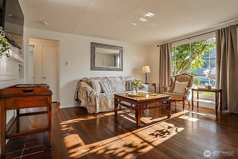 4th image of 12238 76th Avenue S