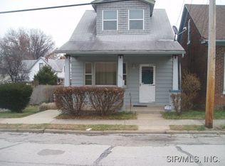 132 N 8th St, Belleville, IL