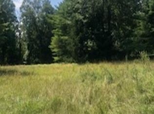 Moss Dr, Swiftwater, PA 18370