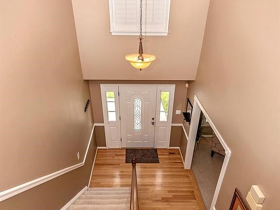 2nd image of 9808 Mainsail Dr