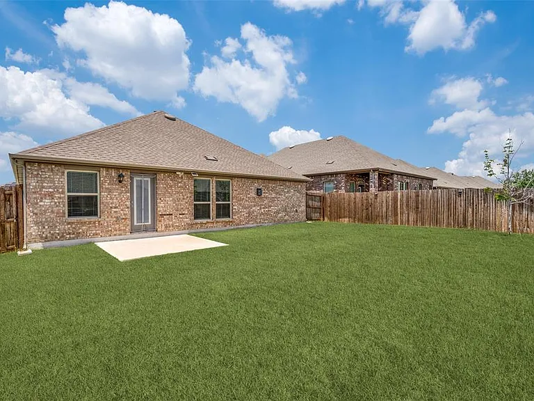 2906 Jasper Trl — Photo 12