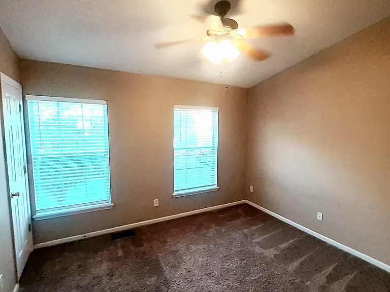 3568 Twisted Tree Ln — Photo 18