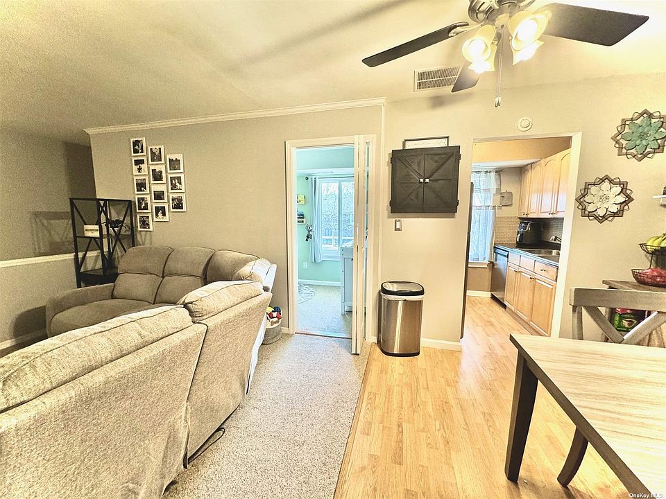 North Isle Village 28 Cheyenne Ct Coram NY Zillow