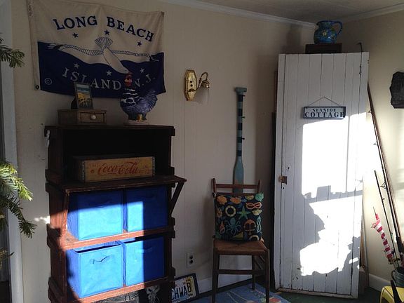 3rd image of 82 Water St