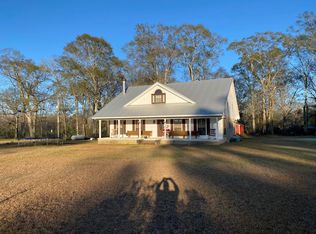 42 Cedar Grove Ln, Poplarville, MS 39470