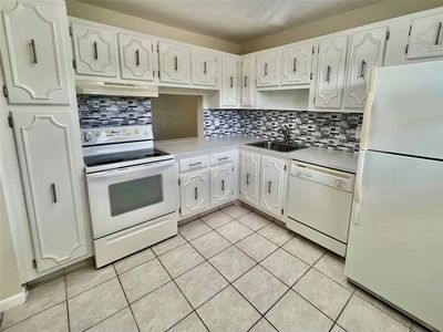 3000 Riverside Dr #201-1, Coral Springs, FL, 33065