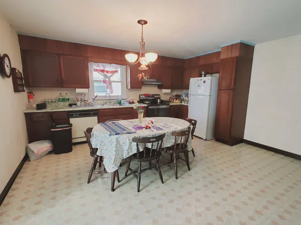 98 Harbor Dr #2, Stamford, CT 06902