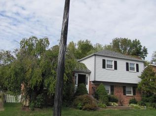 10609 Saint Rene Rd, Jeffersontown, KY 40299