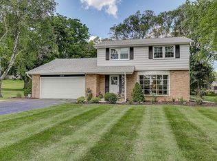 20470 Davidson Rd, Town Of Brookfield, WI 53186